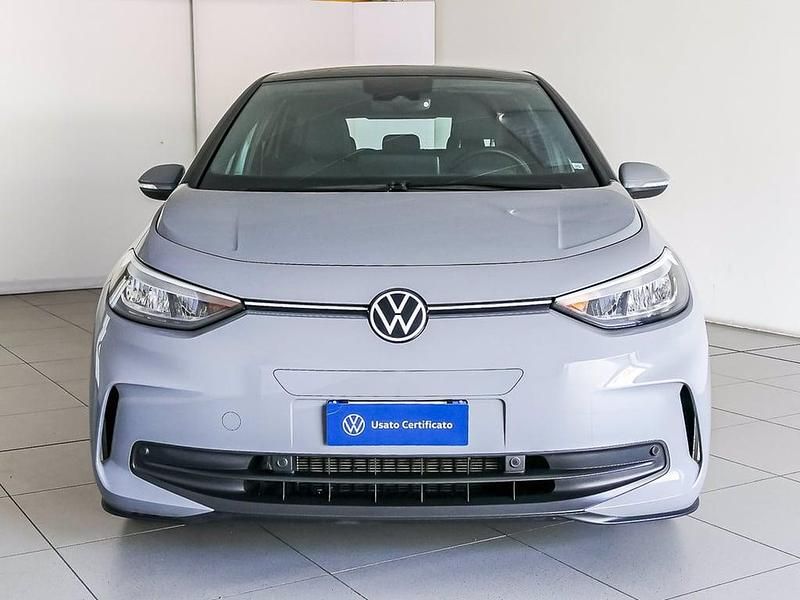Usata VW ID.3 Pro Performance 150 kW (204 CV) 2024 Moonstone grey nero Utilitaria