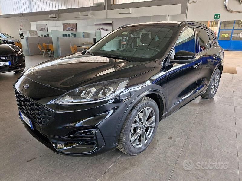 Usata Ford Kuga ST-Line 150 CV (110 kW) 2023 Nero SUV
