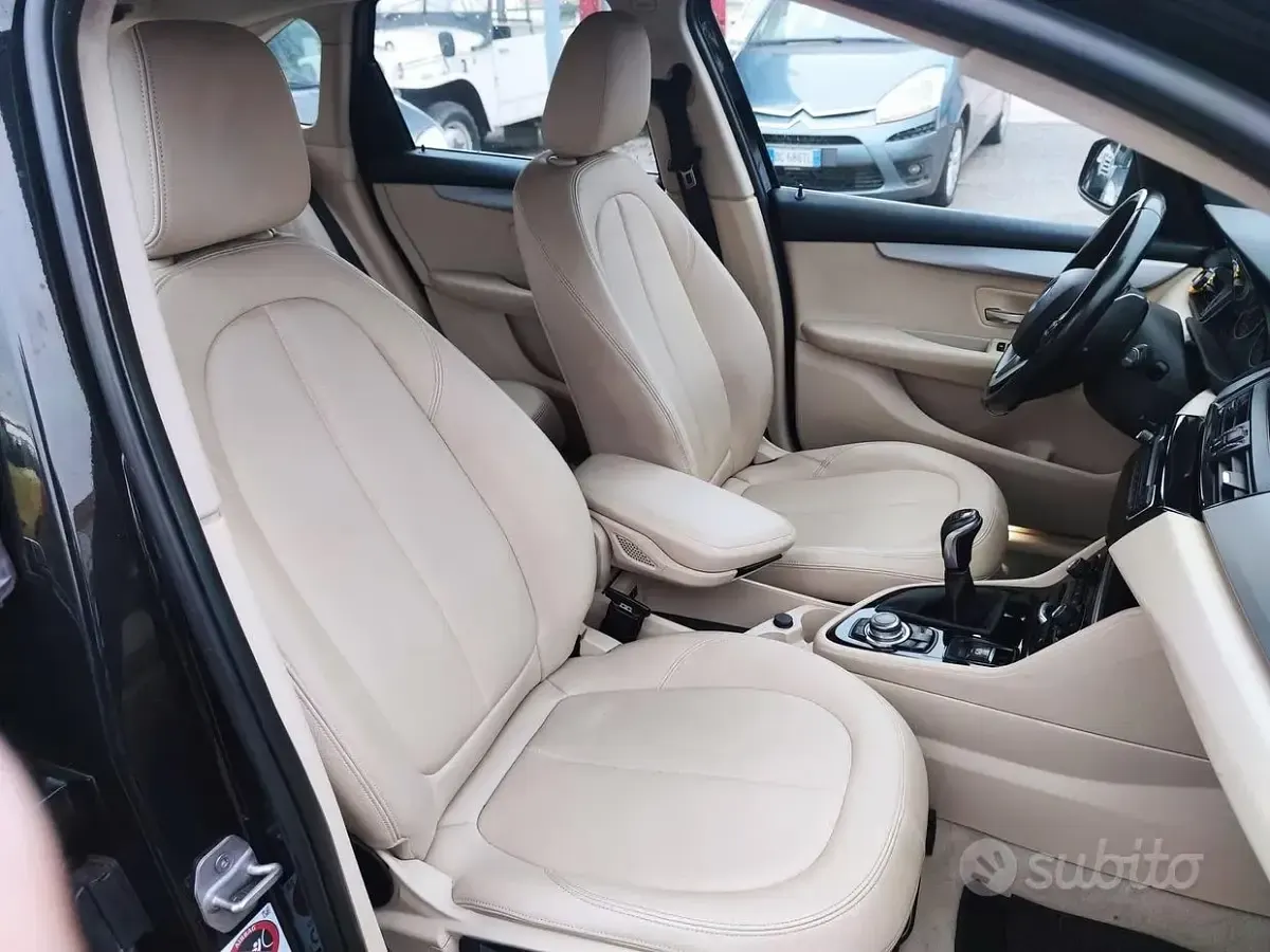Usata BMW 216 Active Tourer Luxury Line 116 CV (85 kW) 2014 Nero Monovolume