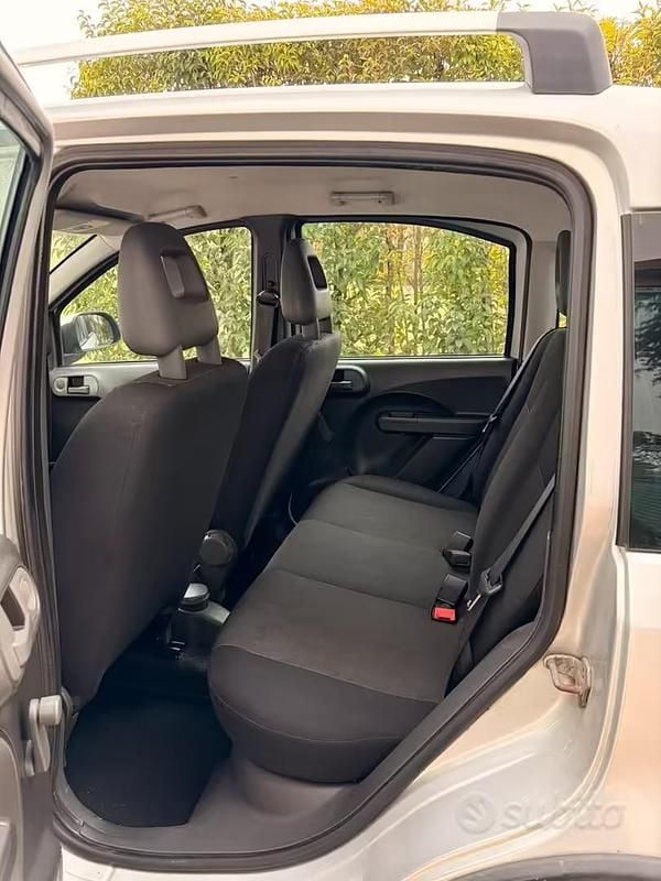 Usata Fiat Panda 4x4 2010 Grigio Utilitaria