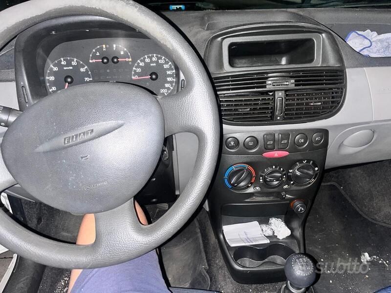 Usata Fiat Punto 2000 Bianco Utilitaria