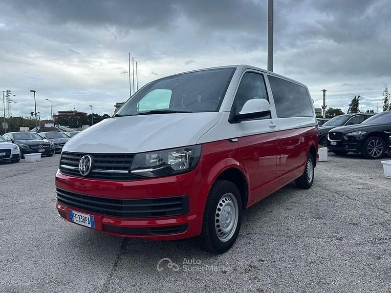 Bianco Usata 2016 VW Caravelle Comfortline Monovolume | 23.500 € (Buon prezzo) - Immagine 1/4