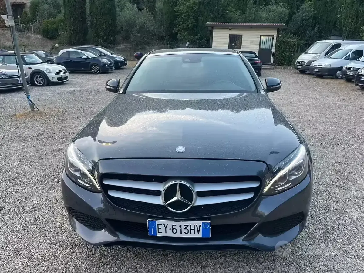 Usata Mercedes C200 Premium 136 CV (100 kW) 2015 Grigio Berlina