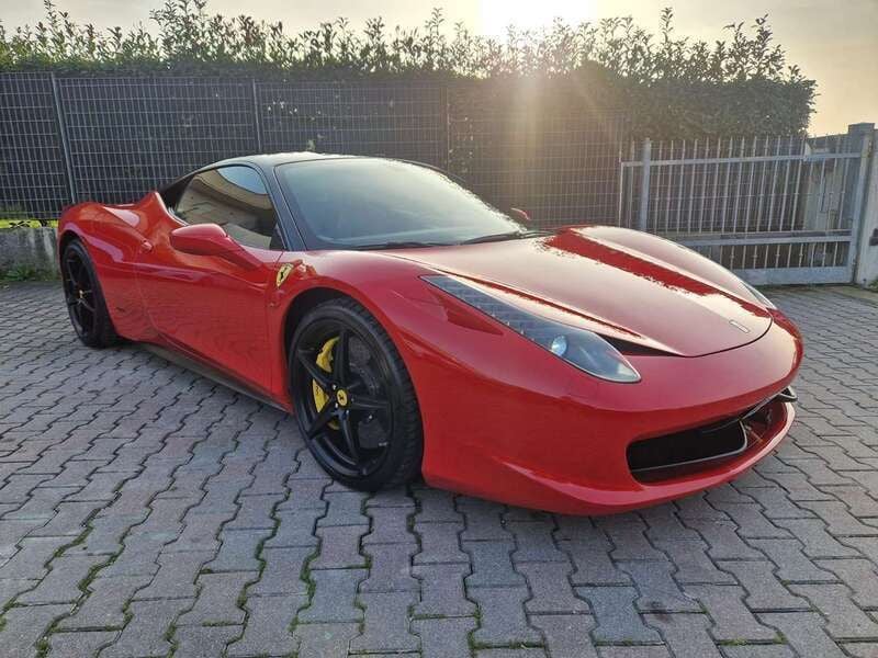 Usata Ferrari 458 570 CV (419 kW) 2011 Rosso Coupé