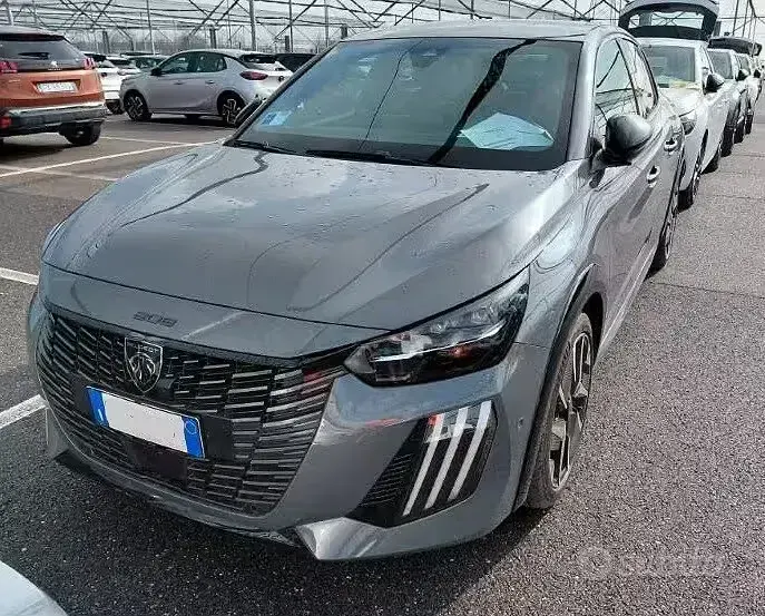 Usata Peugeot 208 GT 136 CV (100 kW) 2025 Grigio Utilitaria