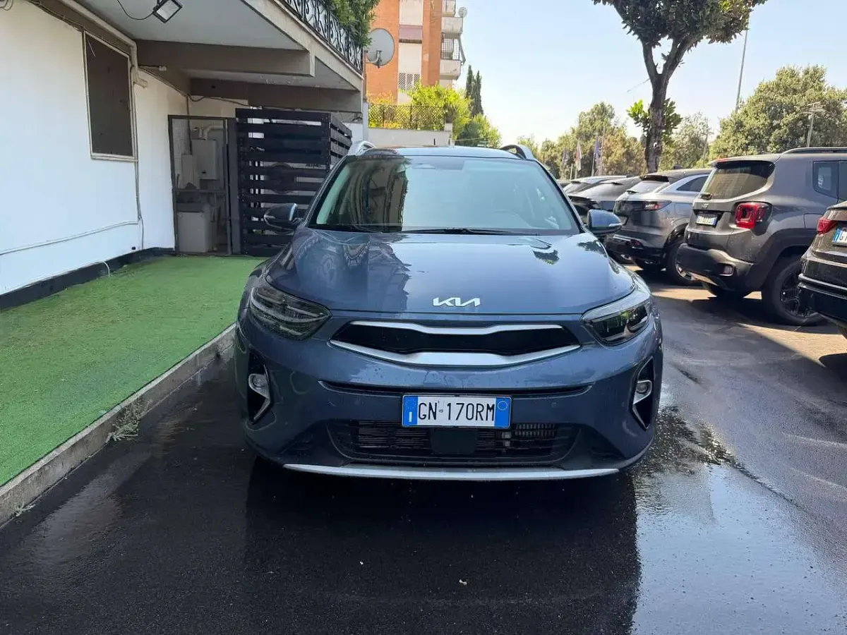 Usata Kia Stonic Style 120 CV (88 kW) 2023 Blu/azzurro SUV