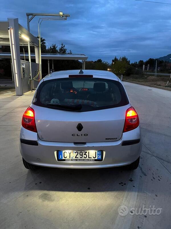 Usato 2005 Renault Clio 1.5 Diesel 85 CV (1.200 €)