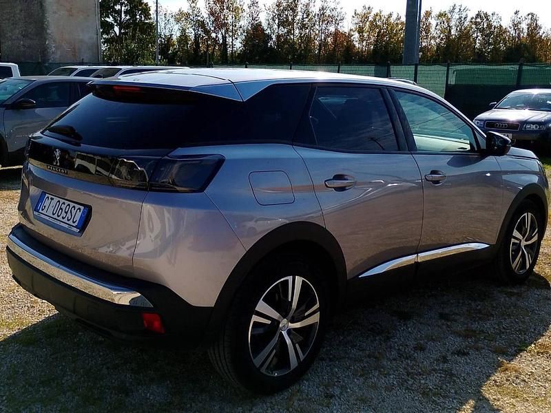 Usata Peugeot 3008 Allure 131 CV (96 kW) 2024 Grigio SUV