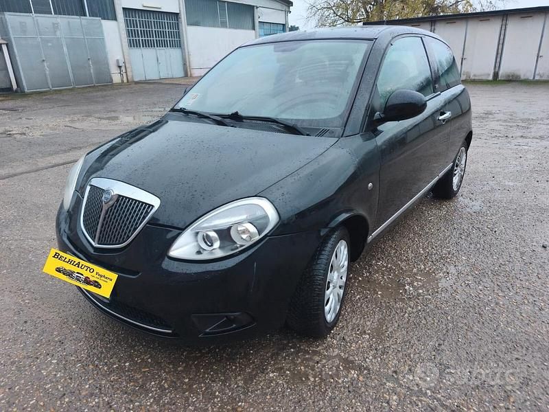 Nero Usata 2011 Lancia Ypsilon Due volumi | 3300 € (Super prezzo) - Immagine 1/4