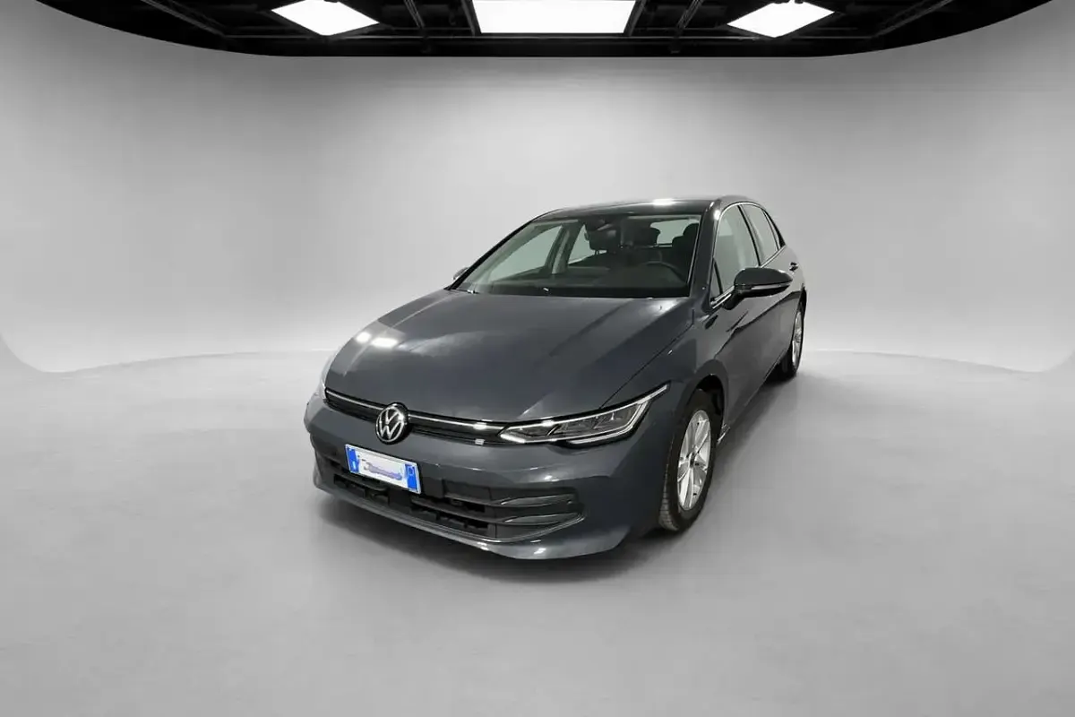Usata VW Golf VIII Life 116 CV (85 kW) 2025 Berlina