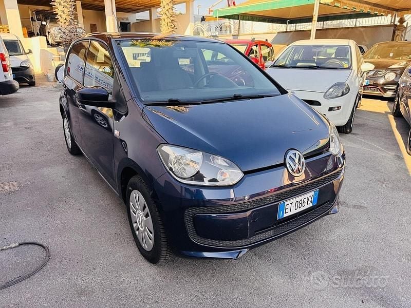 Usata VW up! move up! 68 CV (50 kW) 2014 Blu Utilitaria