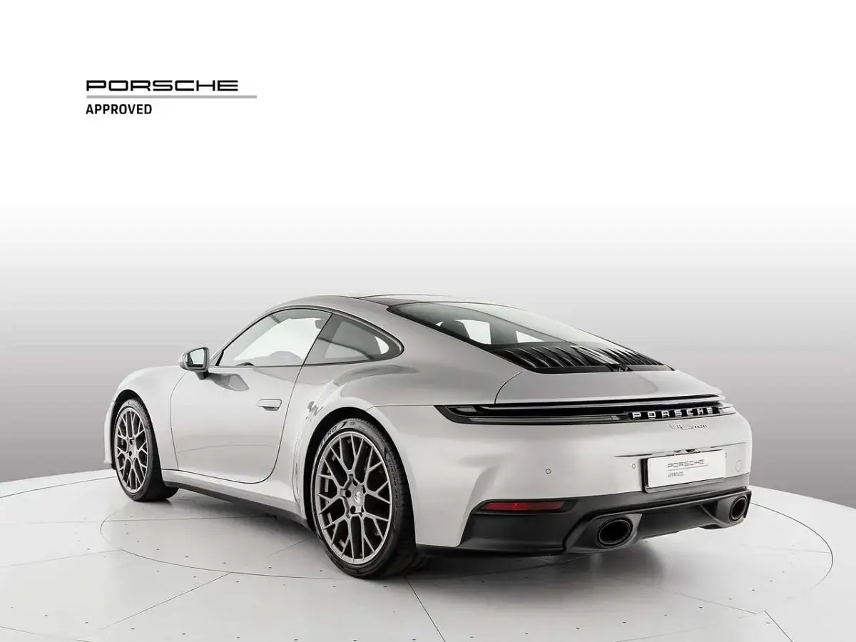 Usata Porsche 911 Carrera 394 CV (289 kW) 2025 Argento Coupé