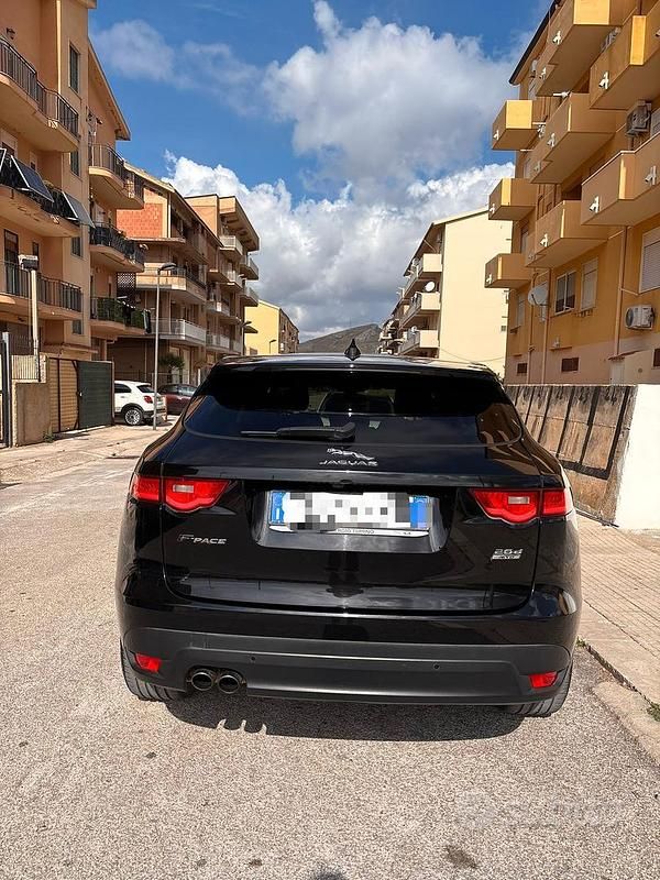 Usata Jaguar F-Pace R-Sport 250 CV (183 kW) 2017 Nero SUV