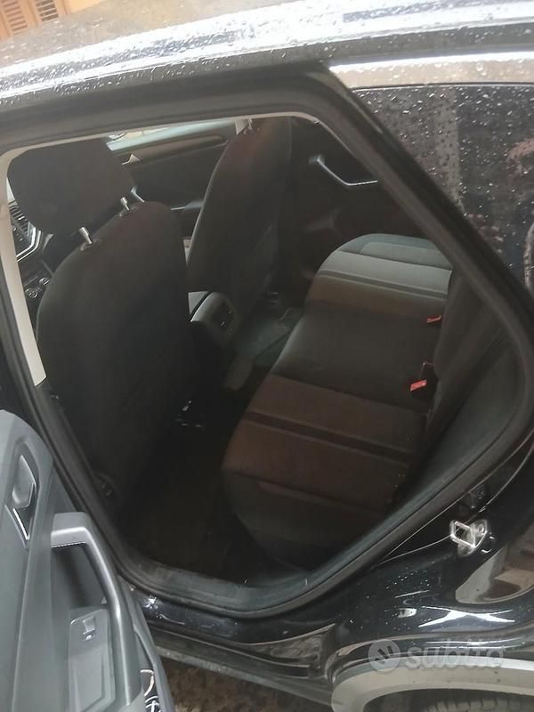 Usata VW T-Roc 2019 Nero SUV