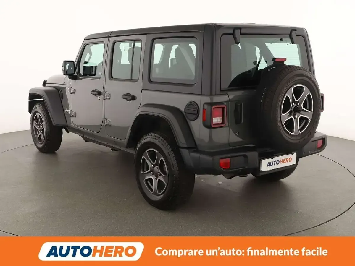 Usata Jeep Wrangler Sport 200 CV (147 kW) 2018 Grigio SUV