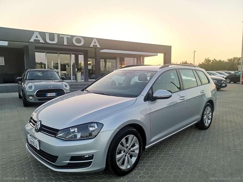 Usata VW Golf VII Business 110 CV (80 kW) 2015 Grigio Station wagon