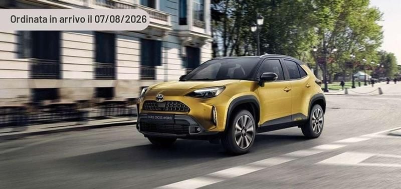Usata Toyota Yaris Cross Lounge 131 CV (96 kW) 2024 Argento SUV