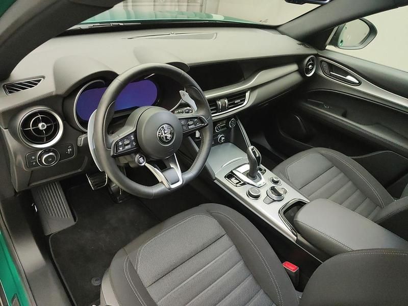 Usata Alfa Romeo Stelvio Sprint 210 CV (154 kW) 2025 Verde SUV