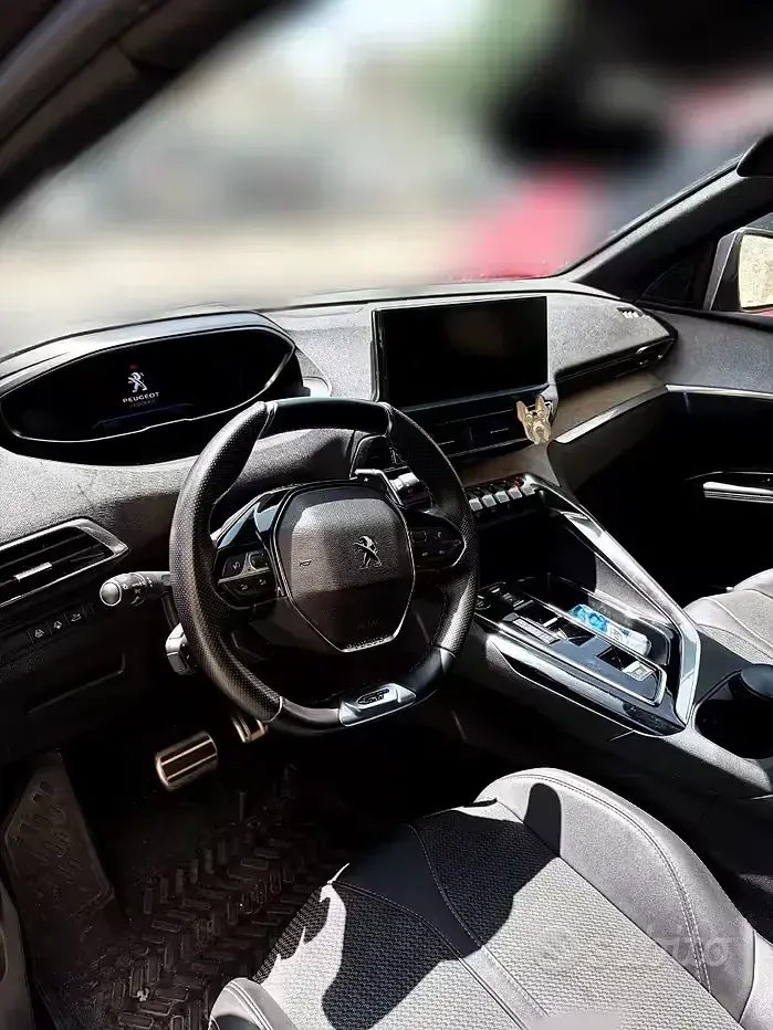 Usata Peugeot 3008 GT 131 CV (96 kW) 2023 Grigio SUV