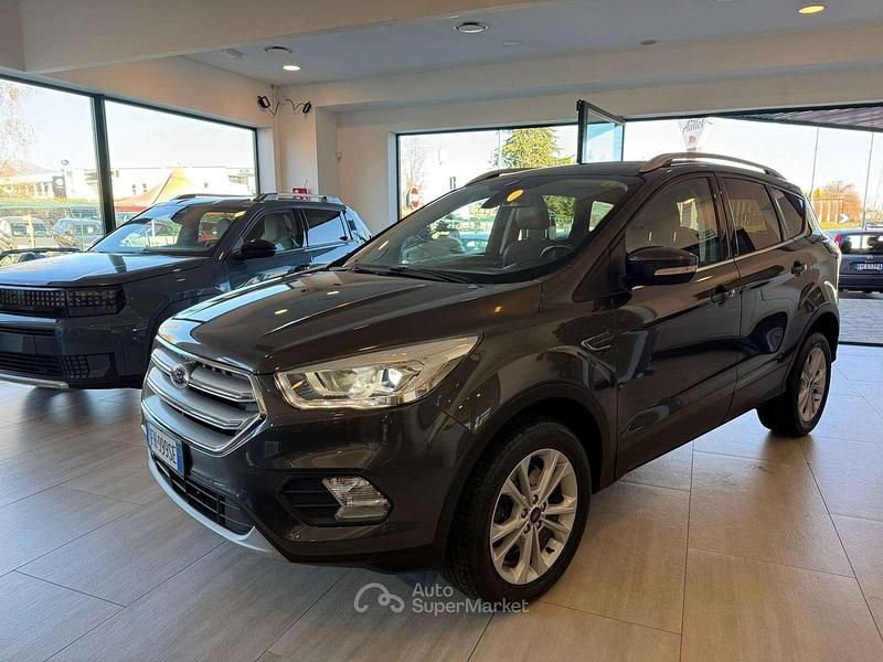 Grigio Usata 2017 Ford Kuga Titanium S SUV | 12.900 € (Buon prezzo) - Immagine 1/4