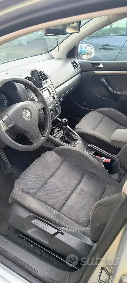 Usata VW Golf IV 140 CV (102 kW) 2004 Grigio Berlina