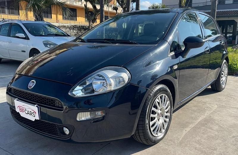 Usata Fiat Punto Street 95 CV (69 kW) 2018 Blu Utilitaria