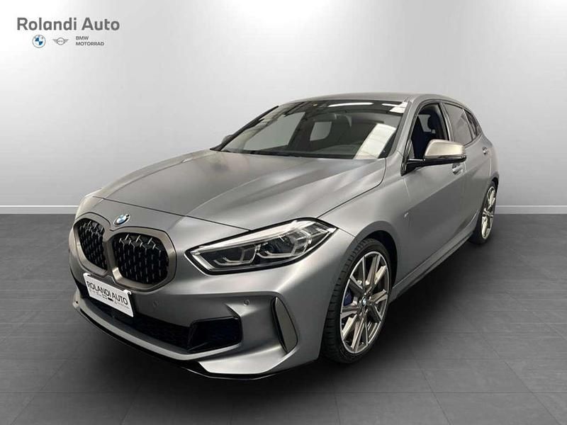 Usata BMW 135 306 CV (225 kW) 2022 Frozen pure grey metallizzato Utilitaria