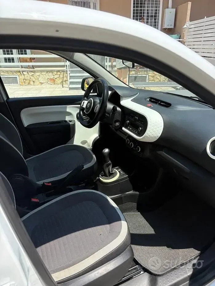 Usata Renault Twingo Life 69 CV (50 kW) 2017 Bianco Utilitaria