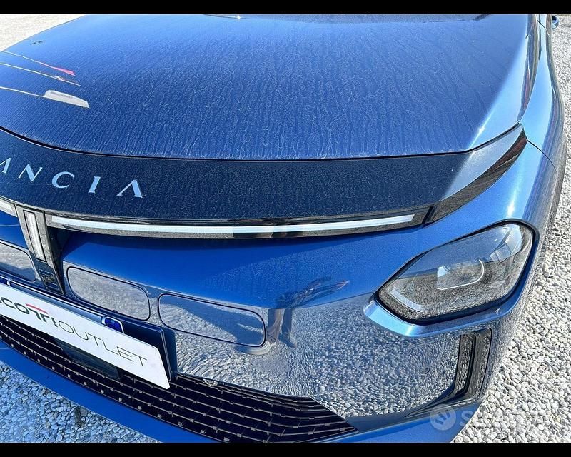 Usata Lancia Ypsilon 61 kW (84 CV) 2024 Grigio Utilitaria