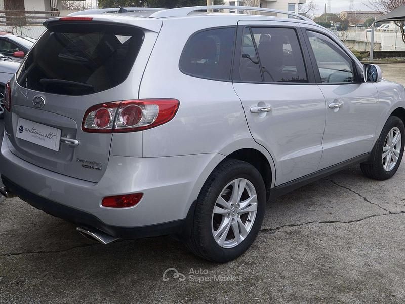 Usata Hyundai Santa Fe Style 197 CV (144 kW) 2011 Argento SUV