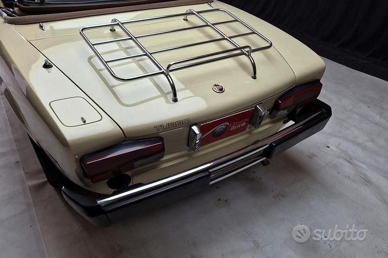 Usata Fiat 124 Spider 122 CV (89 kW) 1982 Beige Cabrio