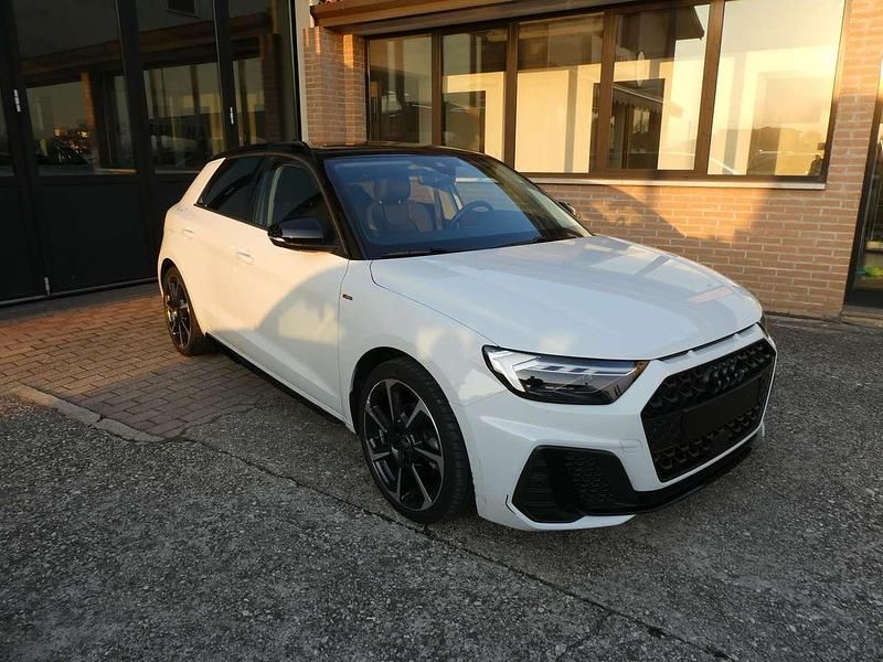 Usata Audi A1 S-Line 116 CV (85 kW) 2025 Bianco ghiaccio SUV