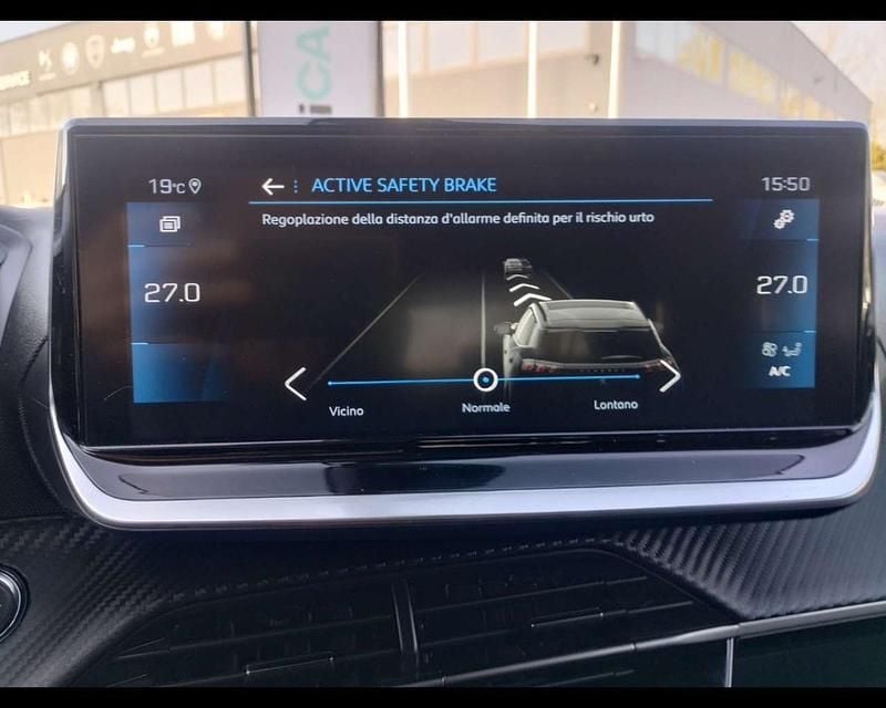 Usata Peugeot 2008 Allure 101 CV (74 kW) 2022 Grigio SUV