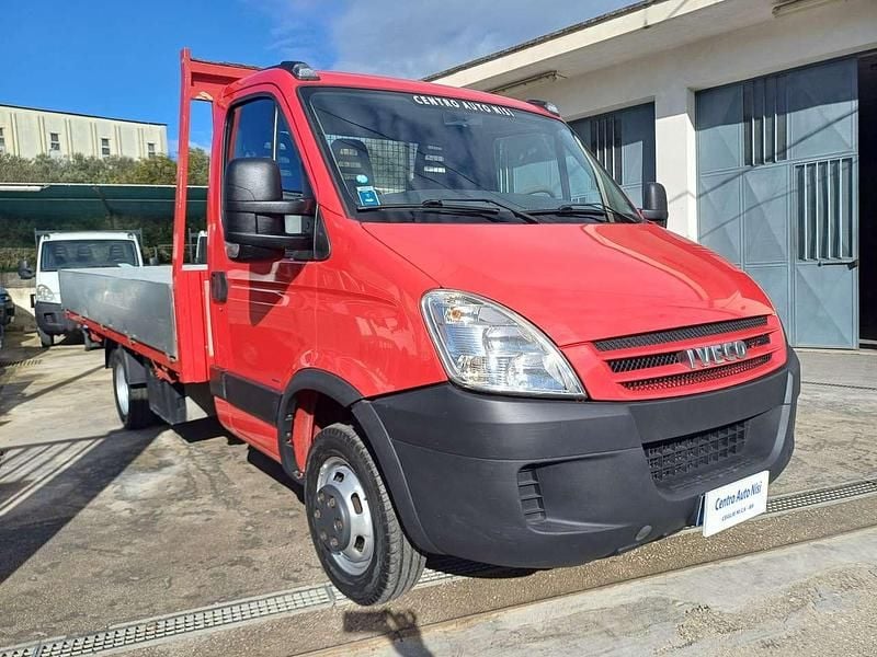 Rosso Usata 2007 Iveco Daily | 14.800 € (Super prezzo) - Immagine 1/4