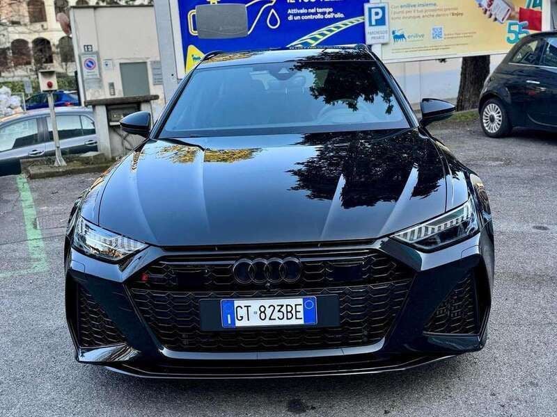 Nero Usata 2023 Audi RS6 Performance Station wagon | 150.000 € (Ottimo prezzo) - Immagine 1/4