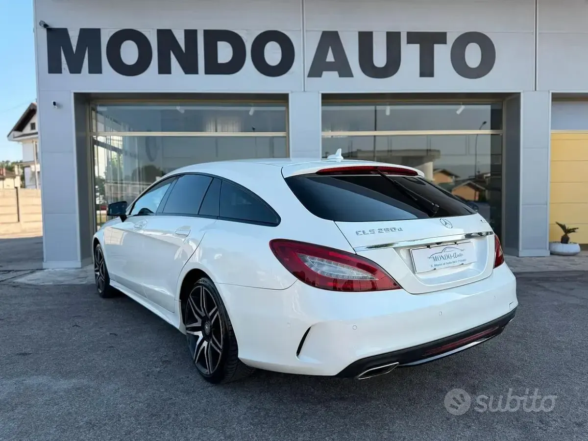 Usata Mercedes CLS250 Premium 204 CV (150 kW) 2016 Bianco Coupé