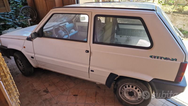 Bianco Usata 2002 Fiat Panda Young Due volumi | 2000 € (Buon prezzo) - Immagine 1/4