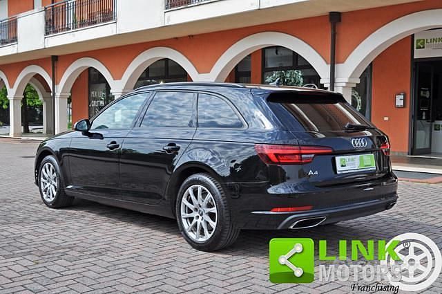 Occasion Audi A4 Business 190 PK (139 kW) 2019 Zwart Stationwagen