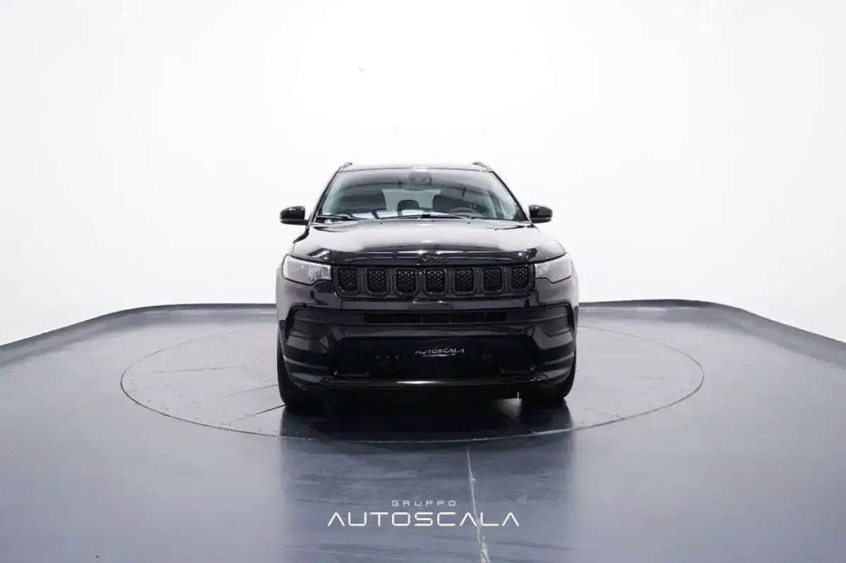 Usata Jeep Compass Night Eagle 131 CV (96 kW) 2023 Carbon black SUV