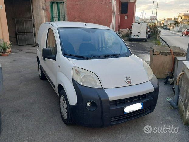 Bianco Usata 2011 Fiat Fiorino Monovolume | 5499 € (Molto cara) - Immagine 1/2