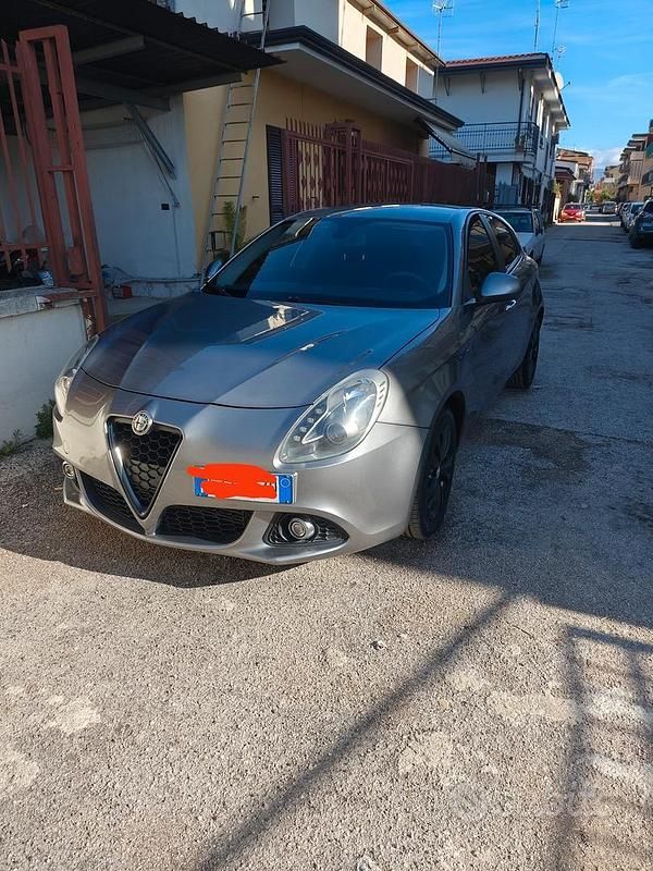 Usata Alfa Romeo Giulietta 2015 Grigio Utilitaria