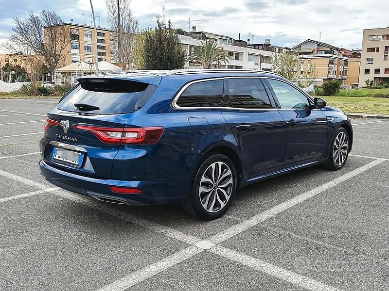 Usata Renault Talisman 160 CV (117 kW) 2017 Blu Station wagon