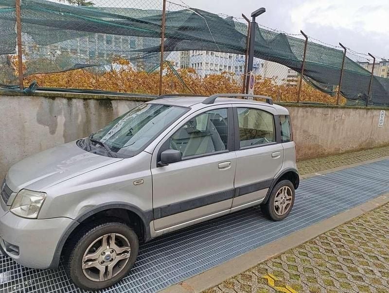 Usata Fiat Panda 4x4 69 CV (50 kW) 2007 Utilitaria