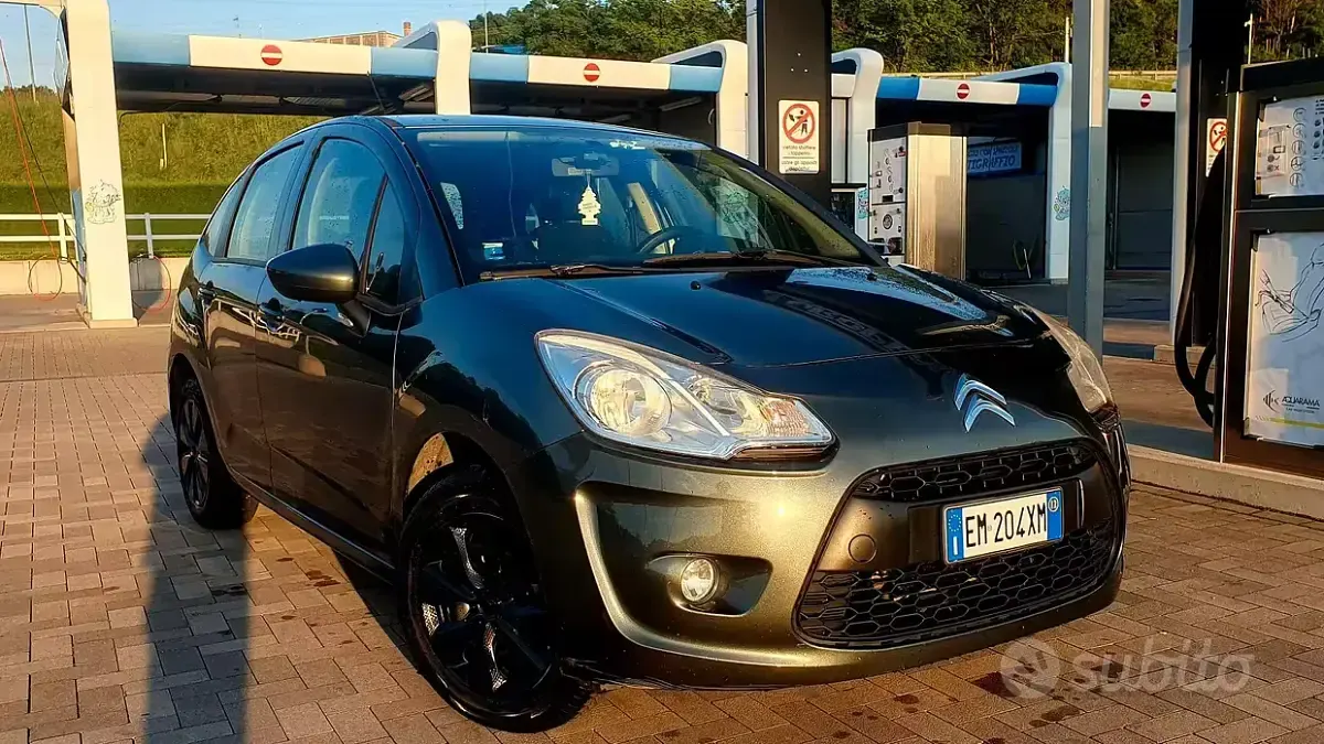 Usata Citroën C3 Attraction 60 CV (44 kW) 2012 Grigio Berlina