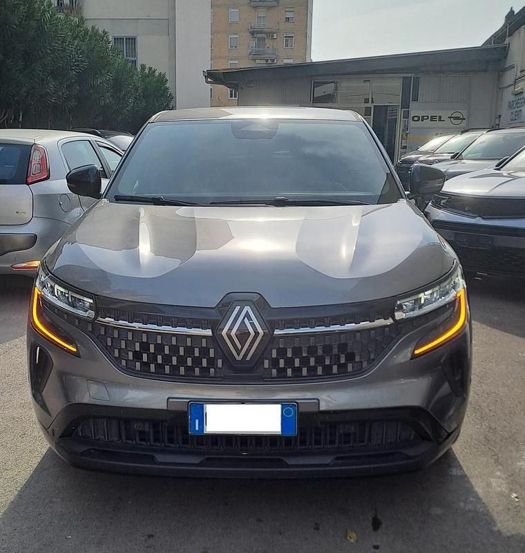 Usata Renault Austral Techno 130 CV (95 kW) 2023 Grigio SUV
