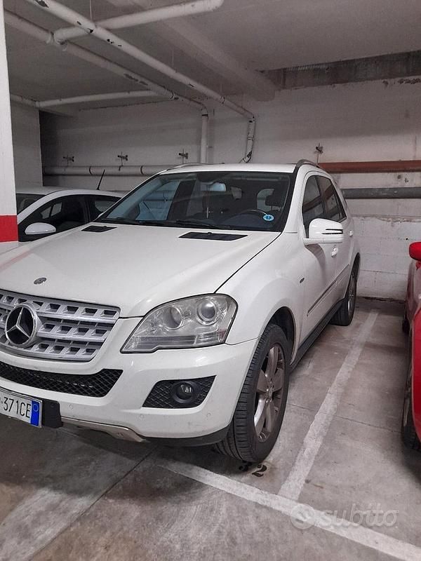 Usata Mercedes ML300 204 CV (150 kW) 2010 Bianco SUV