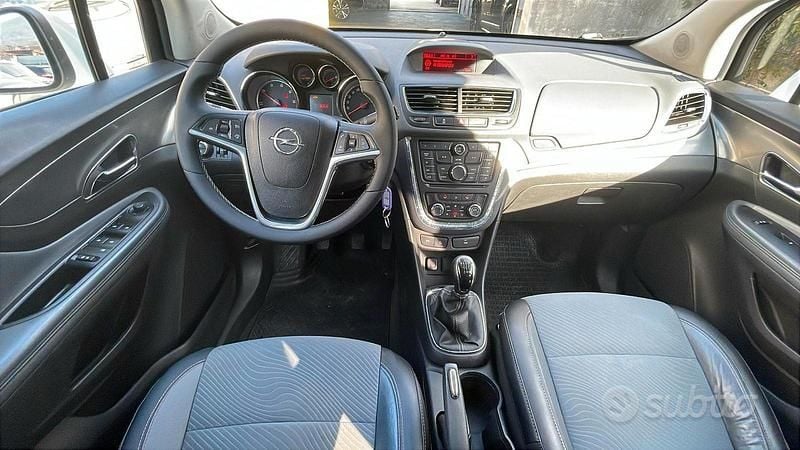 Usata Opel Mokka Cosmo 131 CV (96 kW) 2014 Bianco SUV