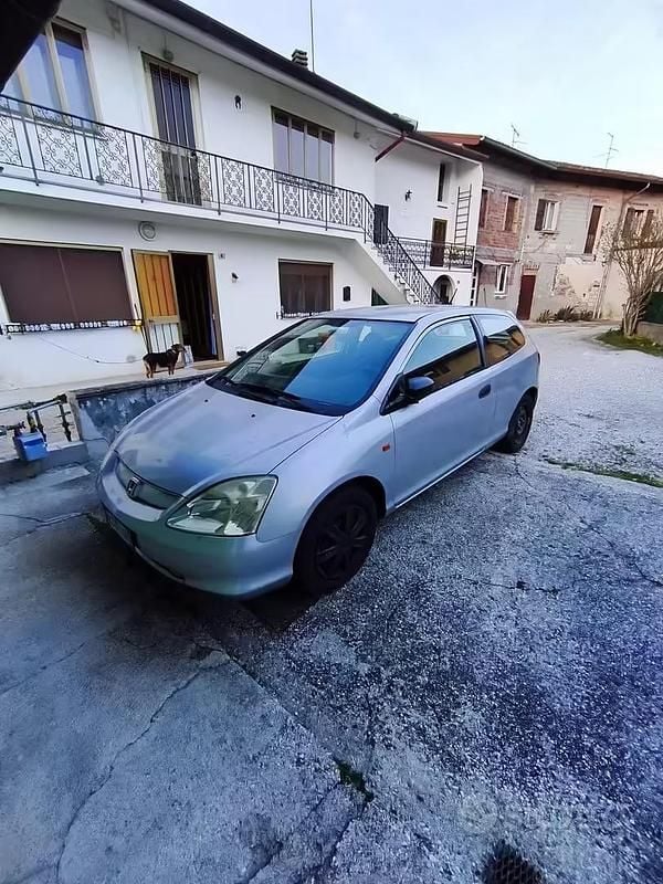 Usata Honda Civic 2002 Grigio Berlina