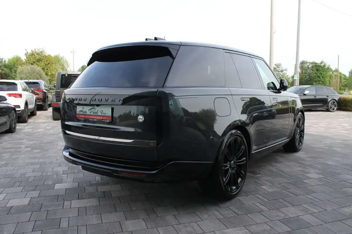 Nuova Land Rover Range Rover 615 CV (452 kW) 2025 Grigio SUV