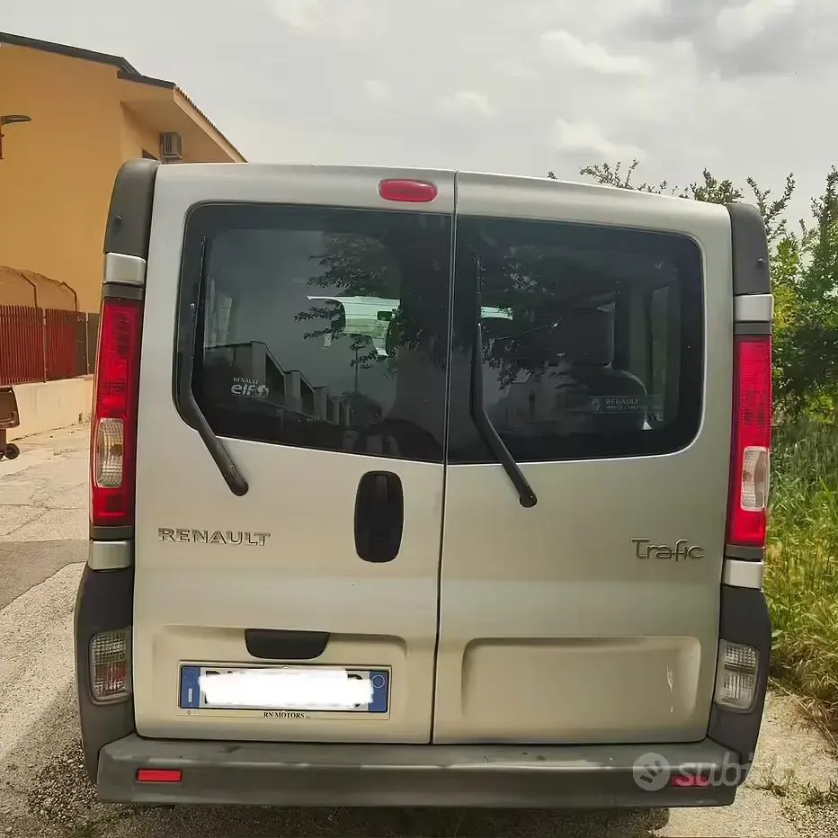 Usata Renault Traffic 100 CV (73 kW) 2007 Monovolume